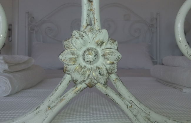 Estate Dafnopanagia Luxury Apartment - Photo 6