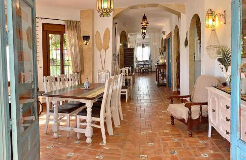 Villa Malaga con Jacuzzi Piscina vallada Barbacoa By AndaraHolidays - Foto 29