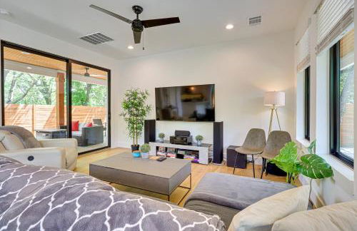 Chic Austin House with Spacious Backyard and Hammock - Foto 5