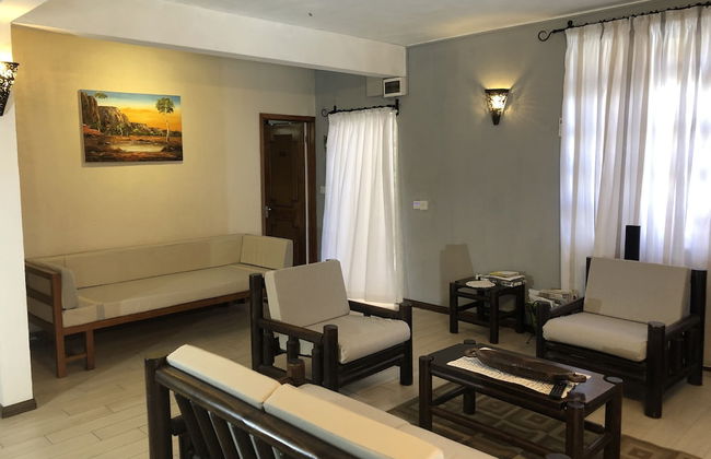 Villa with Heated Pool - Photo 16