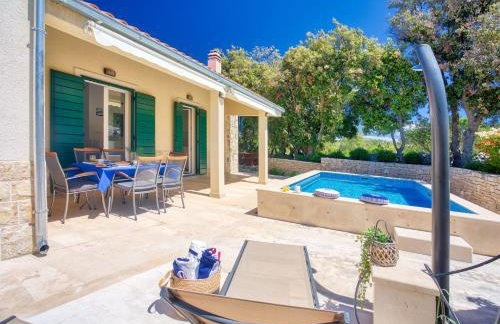 Villa SAN with heated pool, traditional surroundings, 3-bedrooms - Foto 9