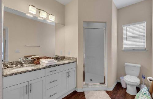 4 BD 3 BA Lucaya Village 15-101 - Foto 18