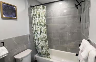 New 1BR Walk to Pats & Genos - Foto 14