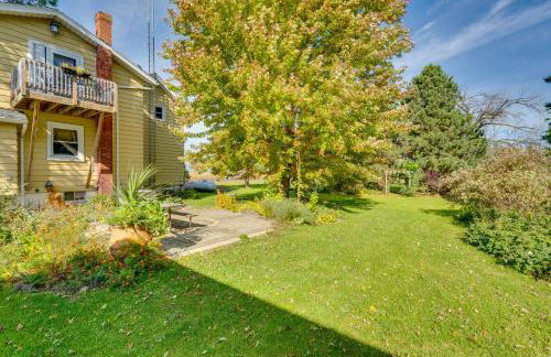Quaint and Family-Friendly Watertown Farmhouse! - Foto 30