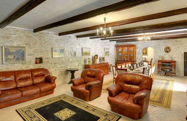 Holiday Home in Rojnici With Private Pool - Photo 12