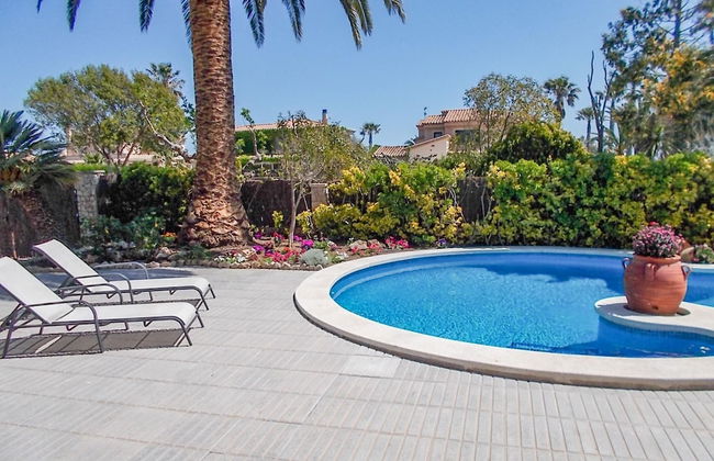 Alluring Holiday Home in Girona With Swimming Pool - Foto 31