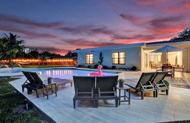 7 Br Home with Pool Gameroom & Soccer - Foto 6