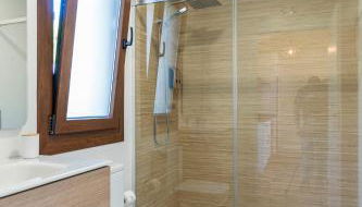 Apartamentos Cuetumerin - Photo 2, Shower