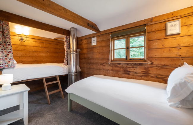 Host Stay Downs Farm Granary - Photo 13