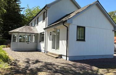 Highland Hideaway - Photo 1