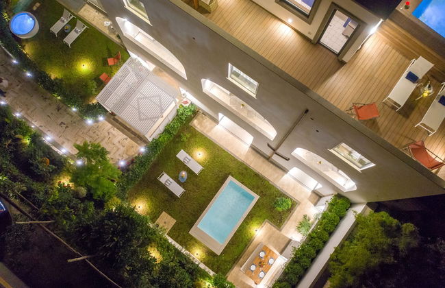 Luxury Apartment with Penthouse and Pool - Photo 62