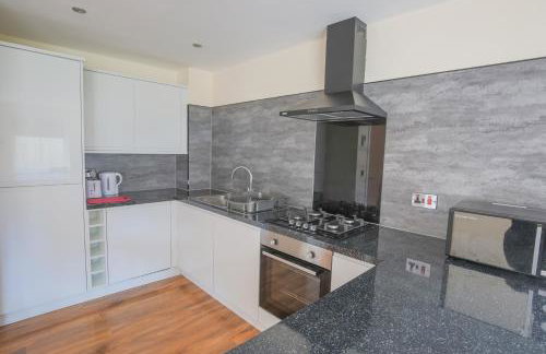 Stylish Modern Newly Built Apartment 15 min From City Centre - Foto 3