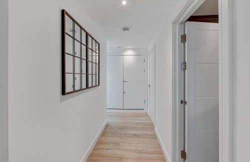 St Martins 2 Bedroom Apartments in Ruislip By 360 Stays - Foto 59