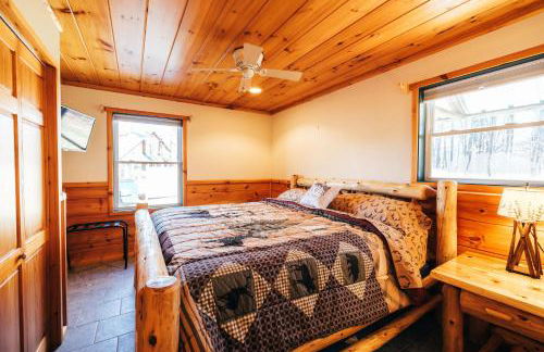 Ski Chalet w-Hot Tub, Only 3 min to Sunday River ski lifts! - Foto 4