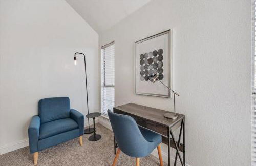 Luxury Home w Hot Tub near DFW Airport - Photo 20