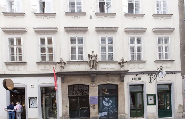 Heart of Vienna Home - Photo 18