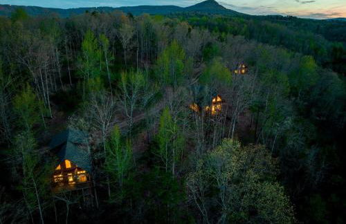 Cabin 4 Mtn View Cabin Near River with Fire Pit and Hot Tub - Foto 36