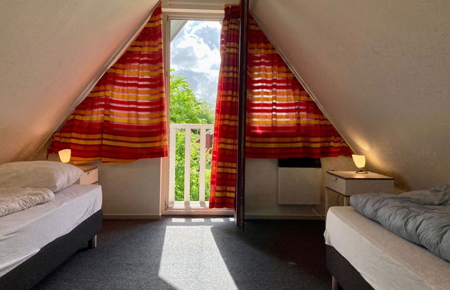 Cozy House Heide 6p at a Canal Near Lake Lauwersmeer - Photo 4