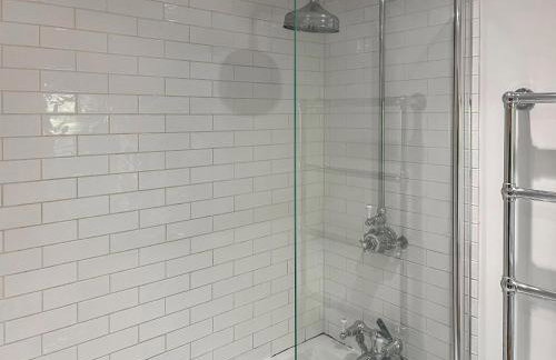 St Anthonys - Photo 14