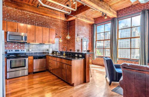 Holiday Magic Awaits-Host in STL DWTN Loft-6D - Foto 3