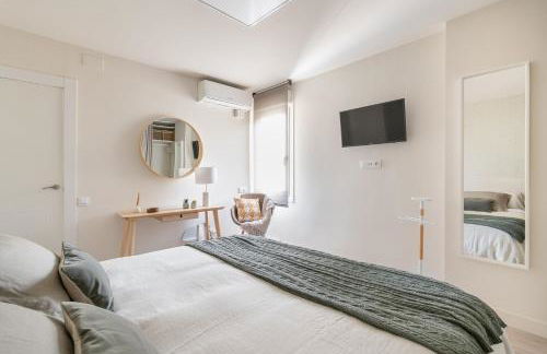 Acogedor Apartamento Centro , Cerca de Plaza España y Barcelona - Photo 18