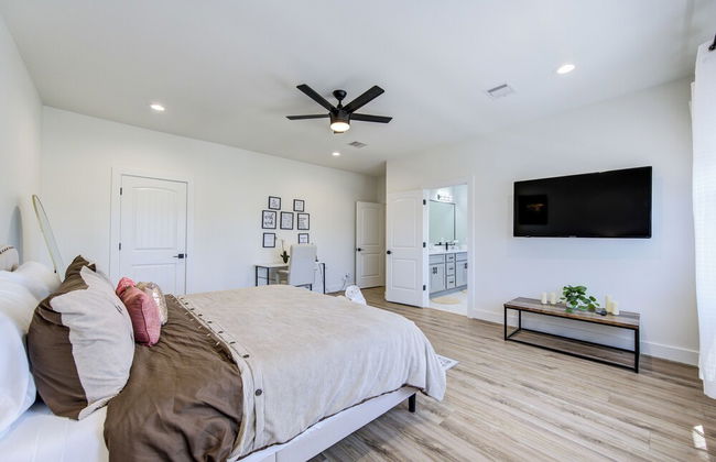 Modern Cozy Home with King Bed - Foto 9