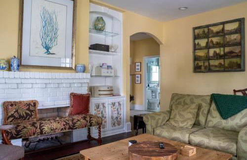 Magnolia Court Suites - Photo 11