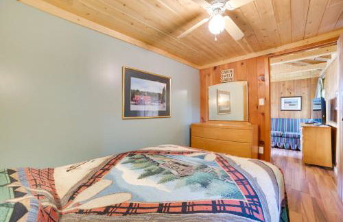 Dock and Beach Access Lake Huron Cabin 11 - Foto 9