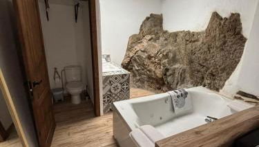 El Tumbao con romántica bañera de hidromasaje para dos - Foto 5