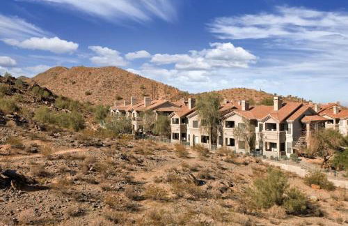 Enjoy 1BD condo in Nature preserve setting resort amenities including pool - Foto 2