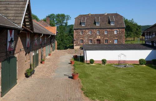 Burg Blens - Foto 25