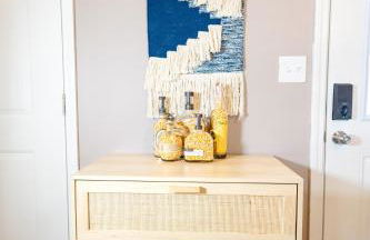 LUX - Downtown Oasis - Pool Table! Free Parking! - Foto 8