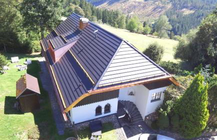 Schwarzwald-Villa mit Indoor-Pool - Foto 17