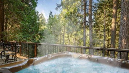 Picturesque Cabin Hot Tub - Foto 5