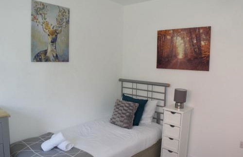 K Suites - Station Road 1 - Foto 14