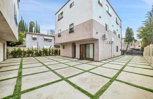 Brand-New Chic Nest In Prime Location - Foto 39