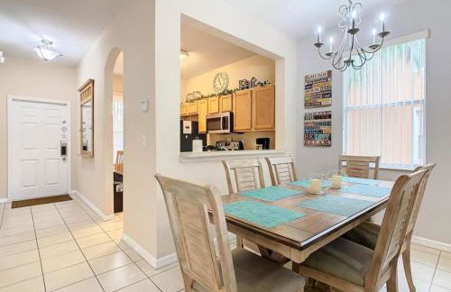 Family Getaway: 4BR Townhome by Old Town - Foto 14