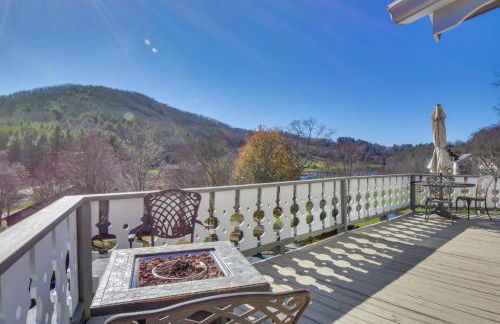 Picturesque Sky Haus Sanctuary with Mountain Views - Foto 28