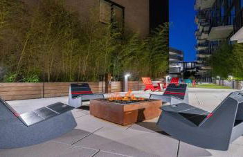 Upscale Midtown Retreat , Free Parking & Close to Mercedes-Benz - Foto 25