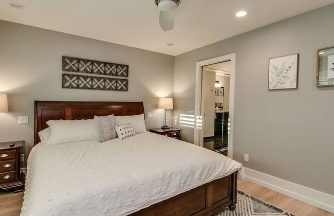 Relaxing 4 Bdrm Retreat in the Heart of Scottsdale - Foto 2