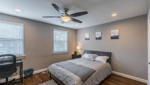 Beautiful 3br 2ba House with cozy backyard by CozySuites - Foto 4