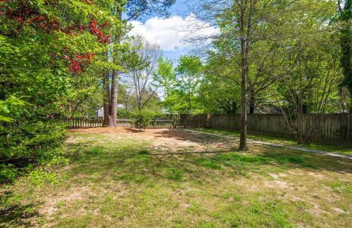 Private House + Yard Central Location to all RVA - Foto 4