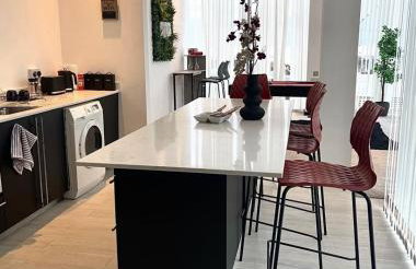 Luxury Open plan Penthouse in the heart of Excel, London with Private Pool table - Foto 1