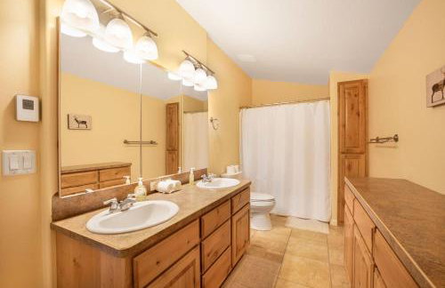 Yellowstone Adventures - Photo 30