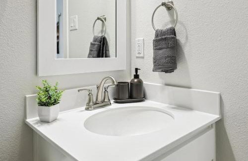 Brand New 5BD 4BA Luxury Vacation Home w Hot Tub - Foto 27