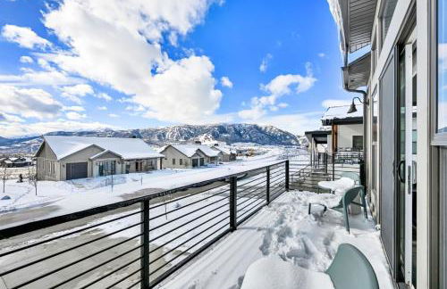 Mountain Art Retreat Ski Escape Hot Tub Games - Foto 9