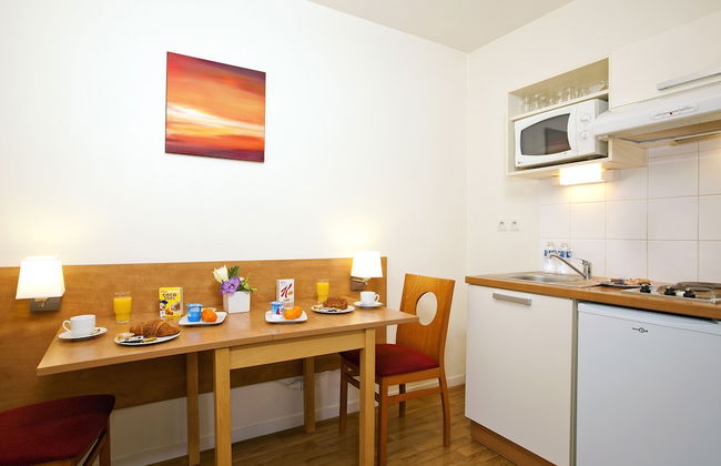 Séjours & Affaires Rennes Villa Camilla - Foto 11