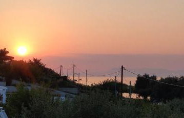 Δίπλα στο κύμα -Βeside the wave - Photo 39