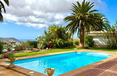 Casa Lilo, en jardin grande, con una gran piscina y barbacoa - Foto 32