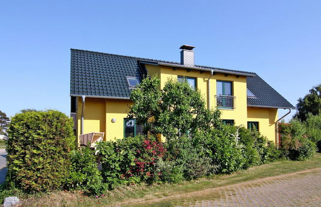 Doppelhaushaelfte am Hafen von Neuendorf - Foto 1